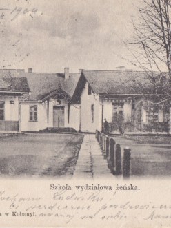 Жіноча Школа (до 1904 - Сененсіб) Коломия – Kolomea - Kołomyja